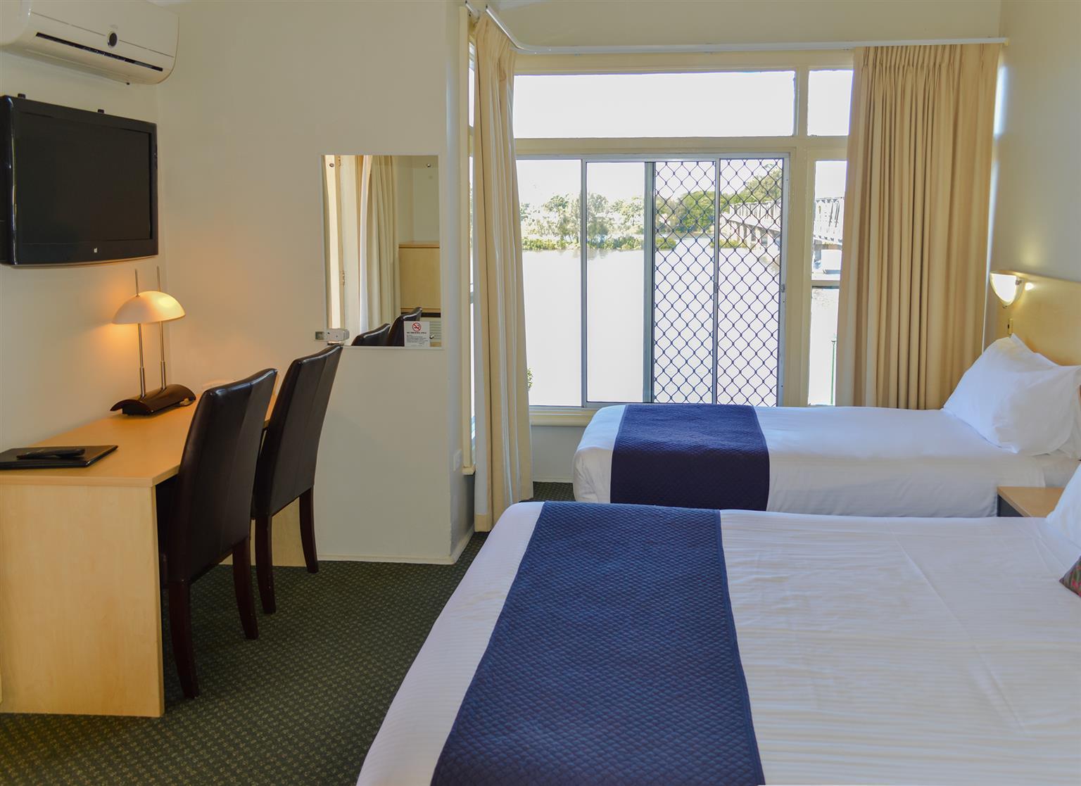 Taree Motor Inn Экстерьер фото